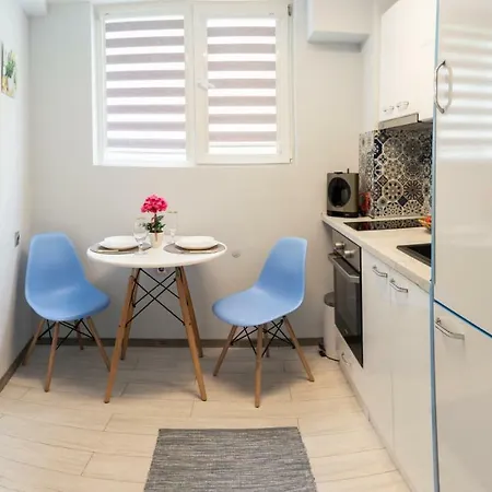 Apartment Morska Street *